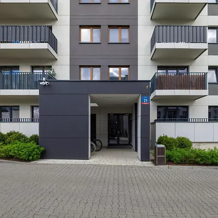 Apartament Elegant With Balcony Near Poniatowski Park By Renters