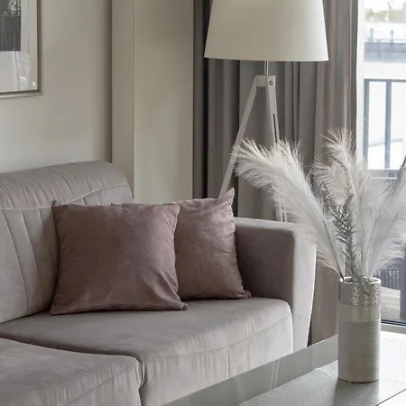 Apartament Elegant With Balcony Near Poniatowski Park By Renters Łódź