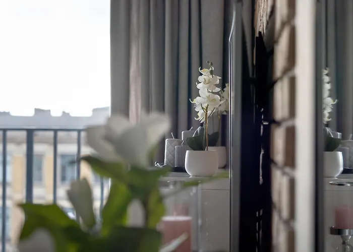 Elegant With Balcony Near Poniatowski Park By Renters 公寓 罗兹