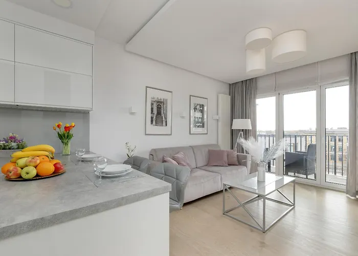 Elegant With Balcony Near Poniatowski Park By Renters Apartman Łódź