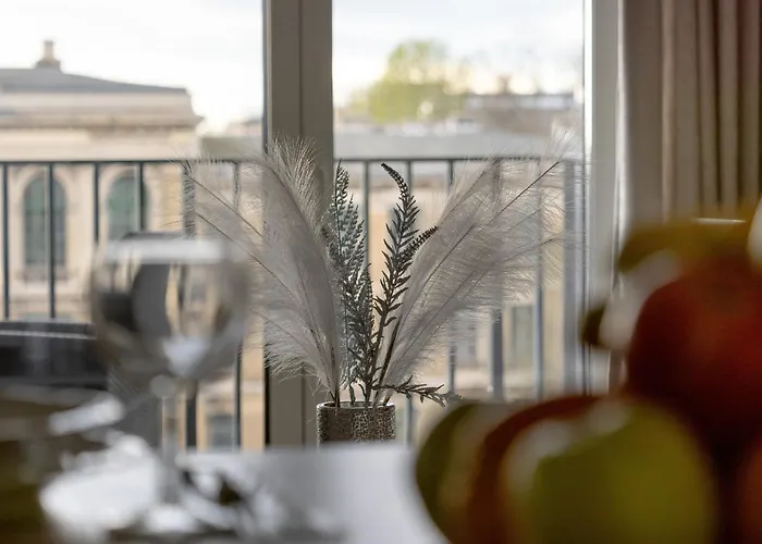 Elegant With Balcony Near Poniatowski Park By Renters * 罗兹