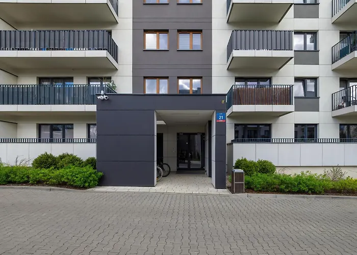 Διαμέρισμα Elegant With Balcony Near Poniatowski Park By Renters