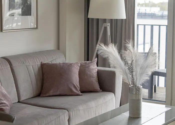 公寓 Elegant With Balcony Near Poniatowski Park By Renters 罗兹